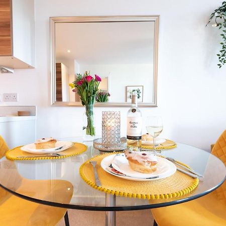 Amber Apartment Oasis - Your Gateway To Southampton'S Vibrant Heart, Port, Shopping Buitenkant foto