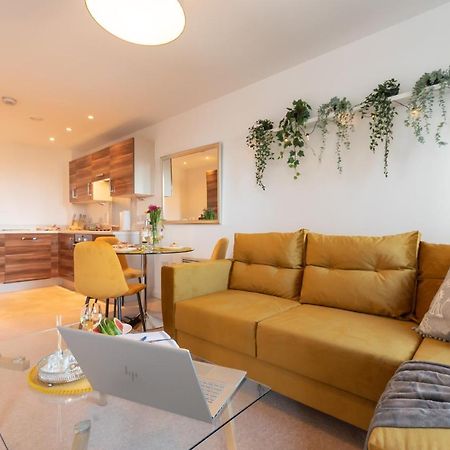 Amber Apartment Oasis - Your Gateway To Southampton'S Vibrant Heart, Port, Shopping Buitenkant foto