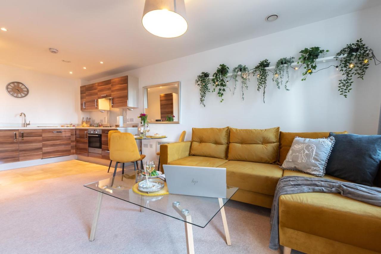 Amber Apartment Oasis - Your Gateway To Southampton'S Vibrant Heart, Port, Shopping Buitenkant foto